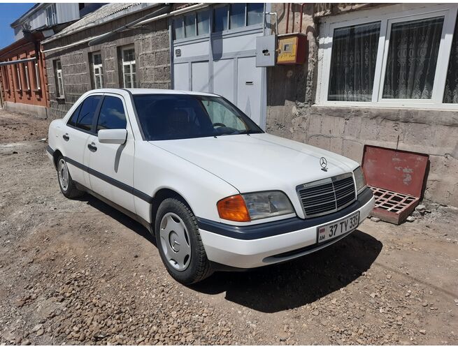 Mercedes w202 c180