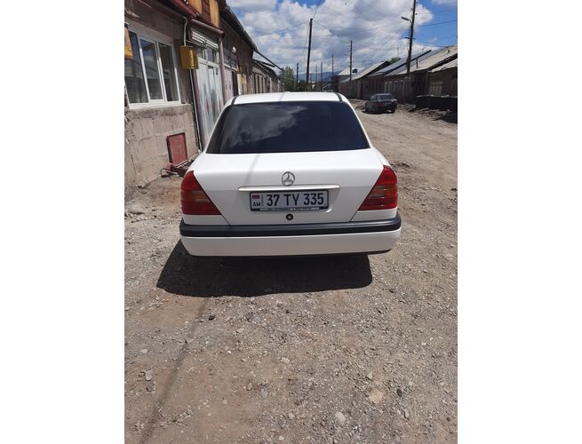 Mercedes w202 c180, 3 image