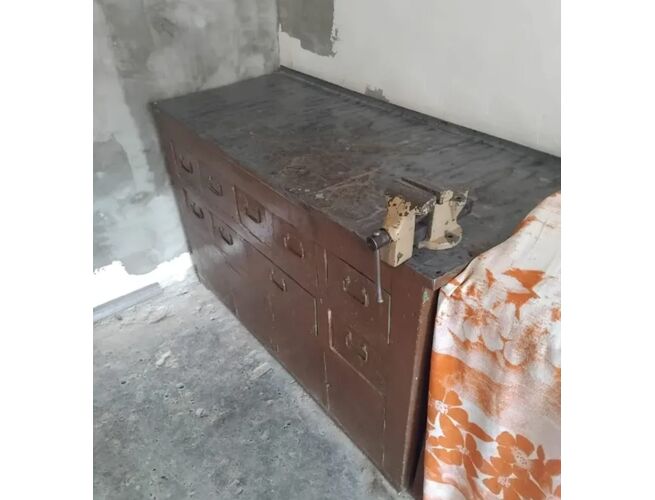 Վաճառվում է մետաղյա աշխատասեղան, 2 image