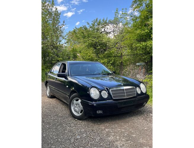 Mercedes Benz W210, 3 image