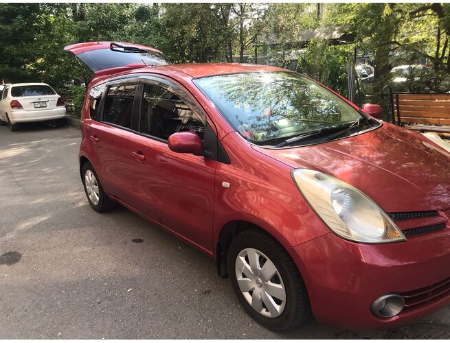 Վաճառումեմ Nissan Nout շատ լավ թարմ մեքենաե 2005 թիվ չունի ոչմի խնդիր կարօպեք զանգել մնացաց հառցերի համար, изображение 6 - gortsarq.am