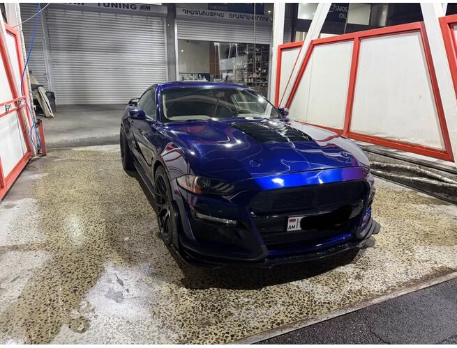 Ford Mustang մոդելի սպորտային մեքենա՝ վերափոխված կամ համալրված Shelby GT500-ի ագրեսիվ թյունինգային փաթեթով, 9 image