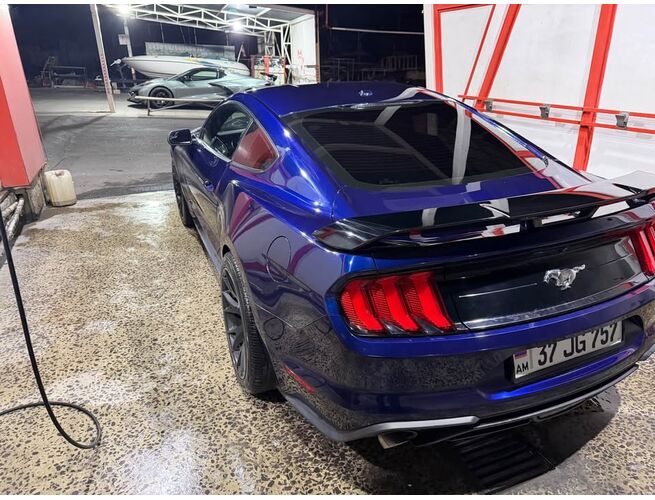 Ford Mustang մոդելի սպորտային մեքենա՝ վերափոխված կամ համալրված Shelby GT500-ի ագրեսիվ թյունինգային փաթեթով, 10 image