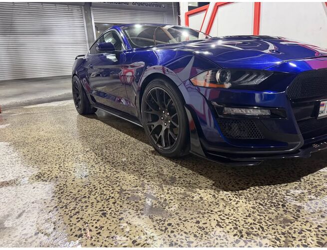 Ford Mustang մոդելի սպորտային մեքենա՝ վերափոխված կամ համալրված Shelby GT500-ի ագրեսիվ թյունինգային փաթեթով, 8 image