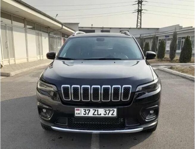 Վաճառվում է Jeep Cherokee Limited